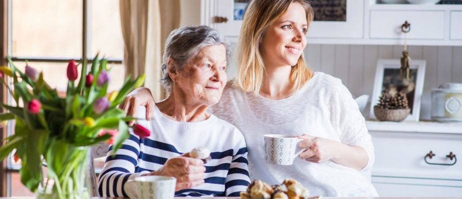 Como adaptar a casa para idosos e evitar acidentes