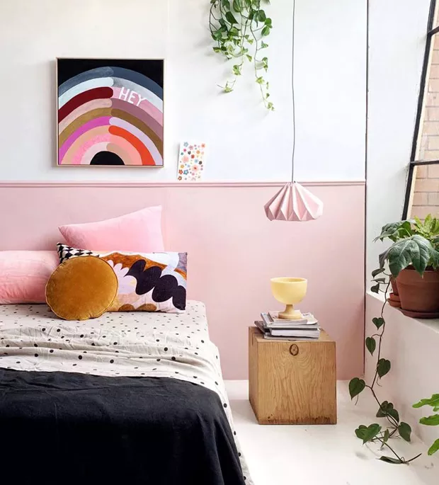 cama no feng shui quarto cabeceira rosa prego e martelo